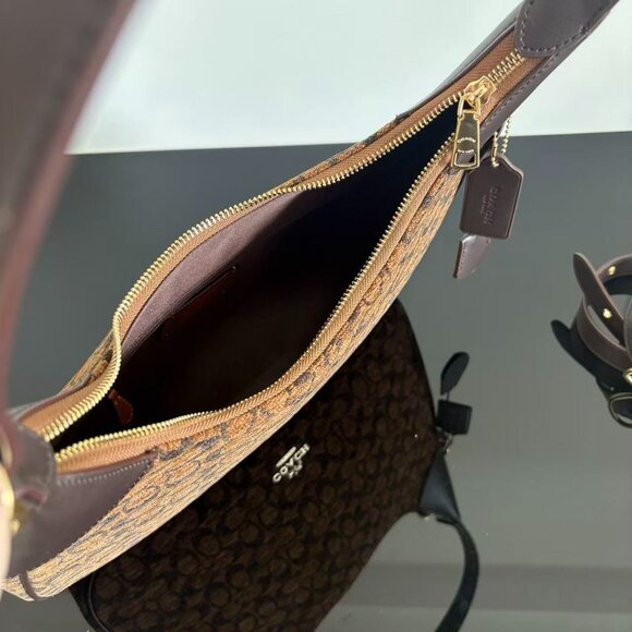 COACH Women's Fabric Leather Shoulder Bag, size 37*21*7 cm - Picture 8 of 8